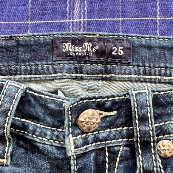 Miss Me Dark Blue Denim Jeans Mid-Rise Boot Size 25 - Picture 9 of 15